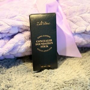 Long-Lasting Concealer Foundation Stick - Black